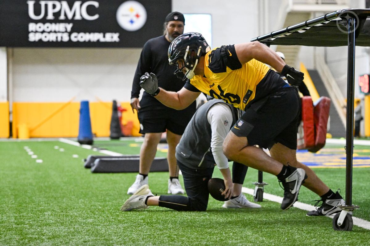 Steelers Gabriel Rubio Steelers Gabriel Rubio