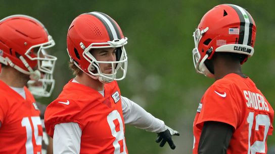 Former Steelers QB Kenny Pickett Has Alarming Day At Browns' OTAs. Photo by Jeff Lange / USA Today Network / Imagn Images