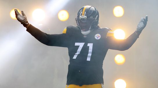 Ben Roethlisberger Offers Steelers' Max Iheanachor Fair Warning Following Rookie's First Start (Steelers News)