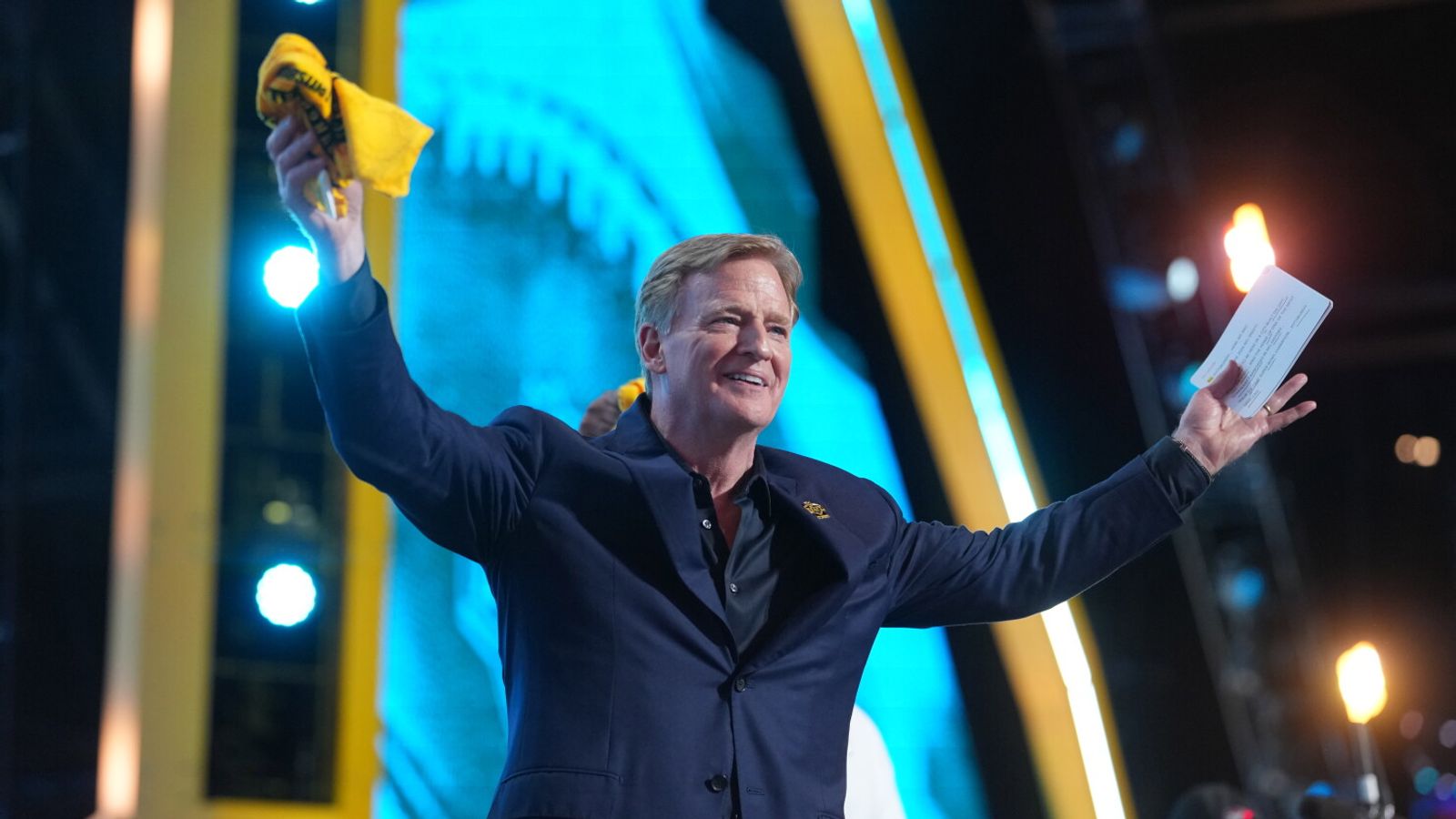 "Teams Really Are Concerned": Steelers Among Franchises That Are Not Happy With Roger Goodell (Steelers News). Photo by Kirby Lee / Imagn Images