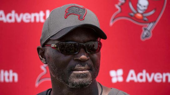 Steelers' Mike Tomlin Has No Clue Just How Bad Buccaneers HC Todd Bowles Made Him Look In Week 17 (Steelers News)