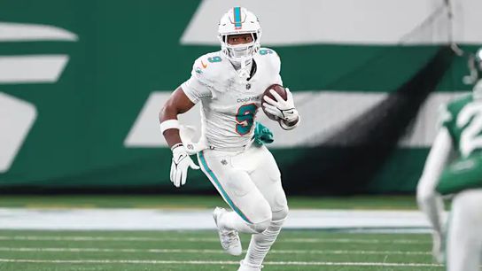 Steelers' Jonnu Smith Expected To Play Essential Role In 2025: "Swiss Army Knife Type Of Weapon" (Steelers News)
