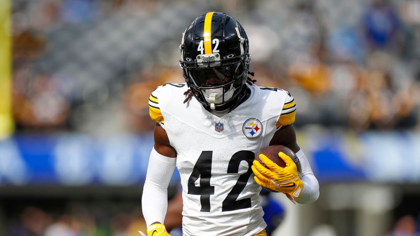 Steelers’ New Signing Paints Gloomy Picture For Key Special Teams
