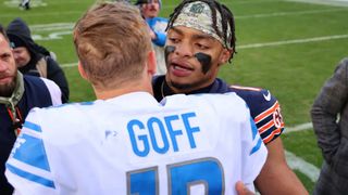 Steelers’ Justin Fields Should Be Motivated By Jared Goff’s New Contract: “Don’t Throw Justin Fields Out” Yet (Steelers News). Photo by BearsWire / USA TODAY