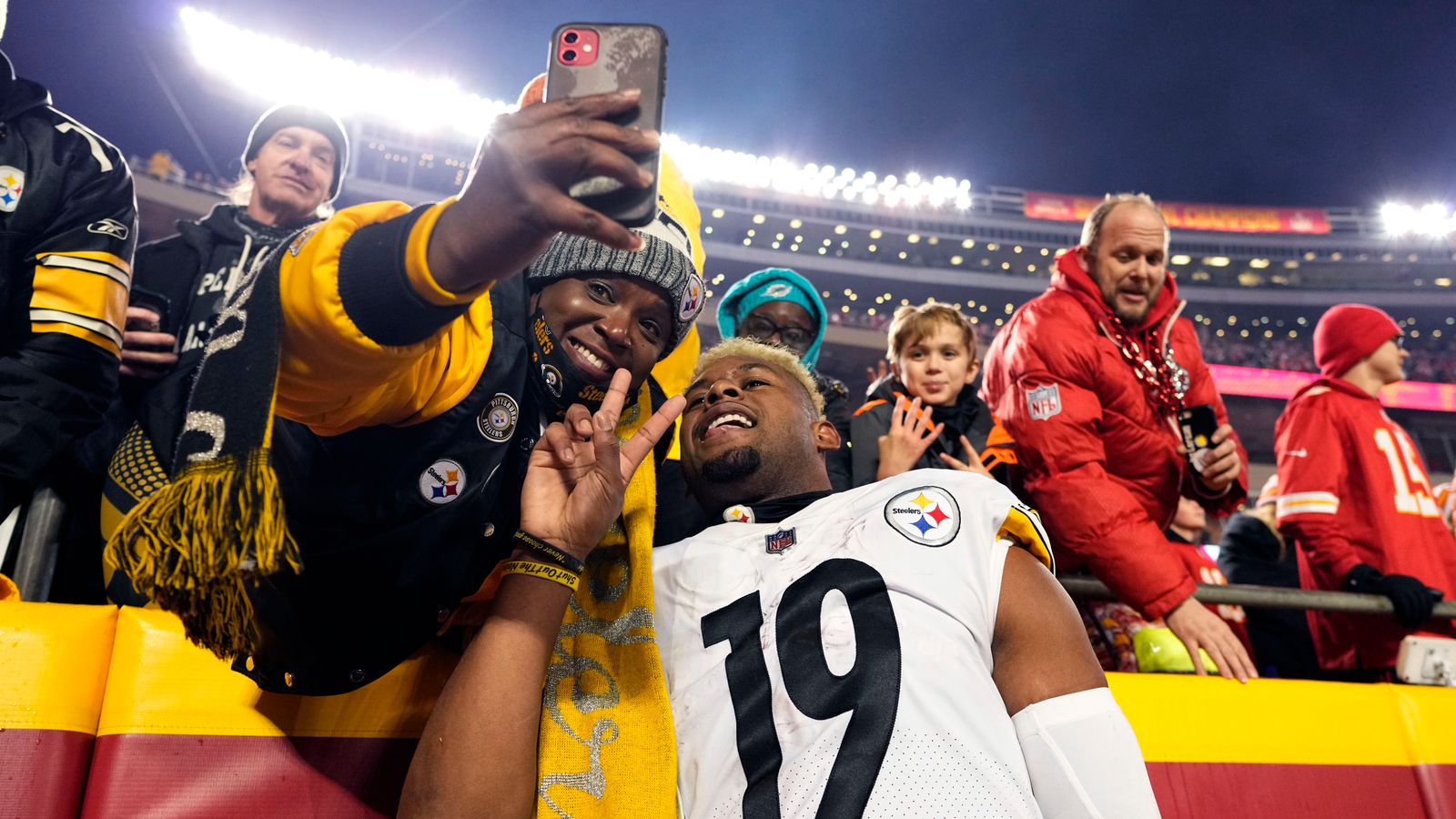 Interest Connection Steelers' Level Of Interest In Former WR JuJu Smith-Schuster Gets Exposed