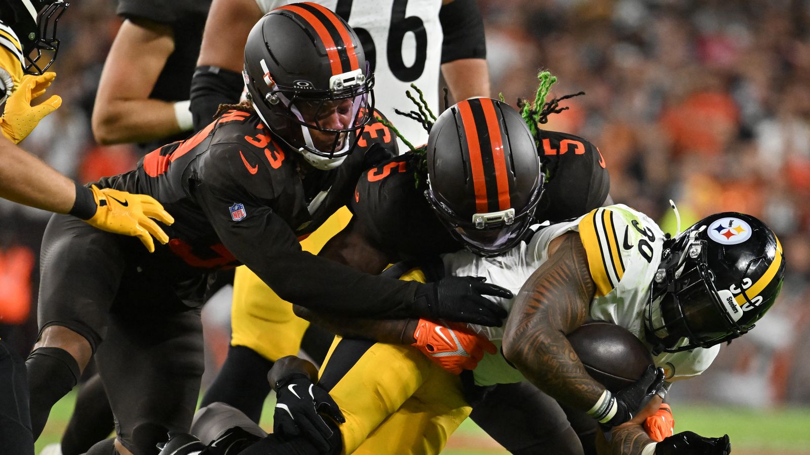 Steelers' Mike McCarthy Reveals Unpopular Jaylen Warren Plan (Steelers News). Photo by  Ken Blaze / Imagn Images