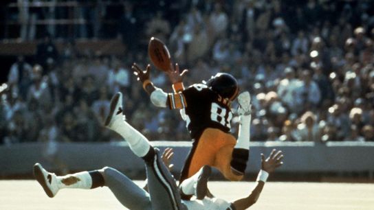 The most acrobatic catch in Super Bowl history began at the Steelers’ 46-yard line where Swann first leapt for a Terry Bradshaw pass. Soaring over Dallas cornerback Mark Washington, Swann tipped the ball ahead at midfield, then lunged forward to catch the ball at the Cowboys’ 44.
