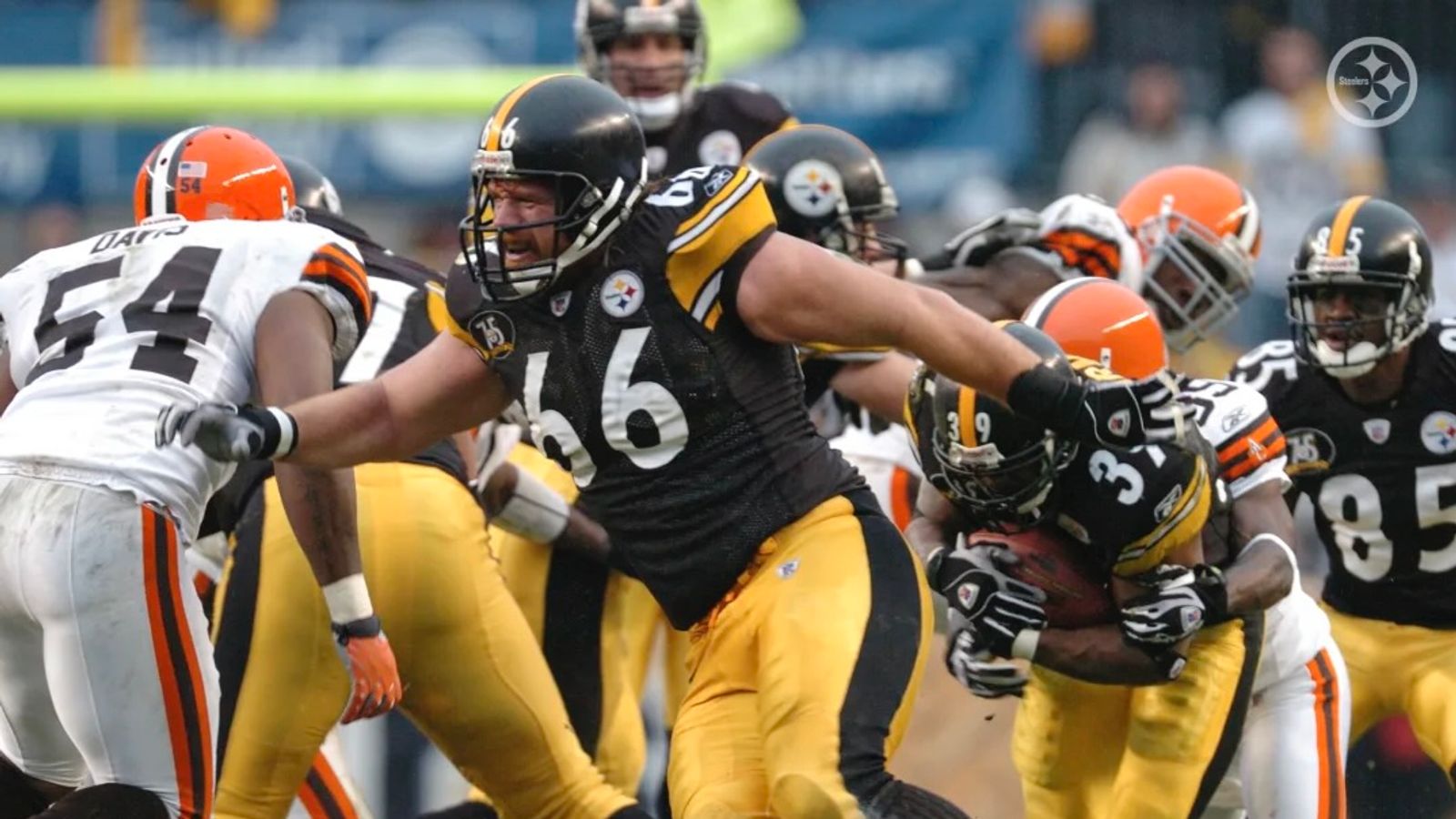 Steelers Legend Alan Faneca Gives Fascinating Insight On Gennings Dunker's Possible Role (Steelers News). Photo by Pittsburgh Steelers
