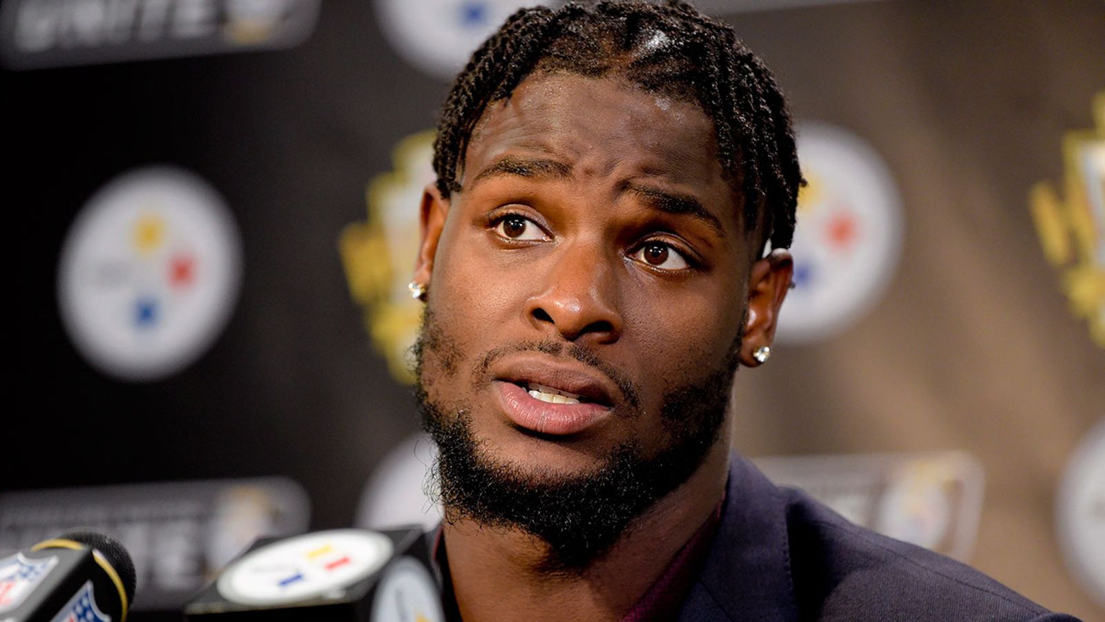 Steelers' Kaleb Johnson Gets Strong Message From Le'Veon Bell (Steelers News). Photo by Fred Vuich / AP Photo