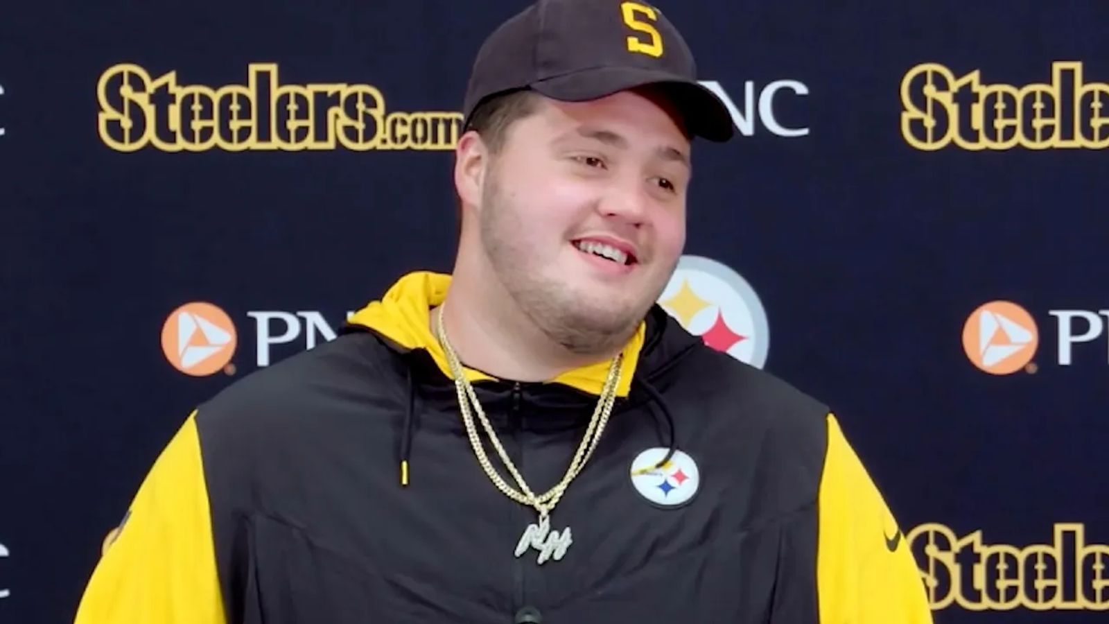 Steelers' Nate Herbig Arrived To Camp Wearing A Shirt That Appalled