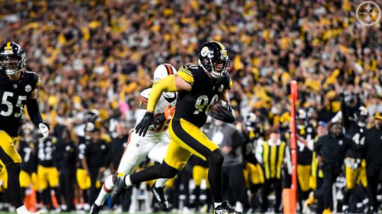 Steelers' TJ Watt recovers a fumble and returns it for a touchdown on Monday Night Football Steelers' TJ Watt recovers a fumble and returns it for a touchdown on Monday Night Football