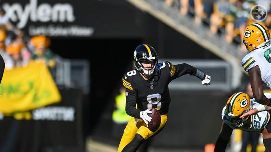 Steelers' Kenny Pickett scrambles against the Green Bay Packers Steelers' Kenny Pickett