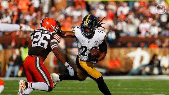 Steelers' Najee Harris stiff arms a defender against the Cleveland Browns Steelers' Najee Harris