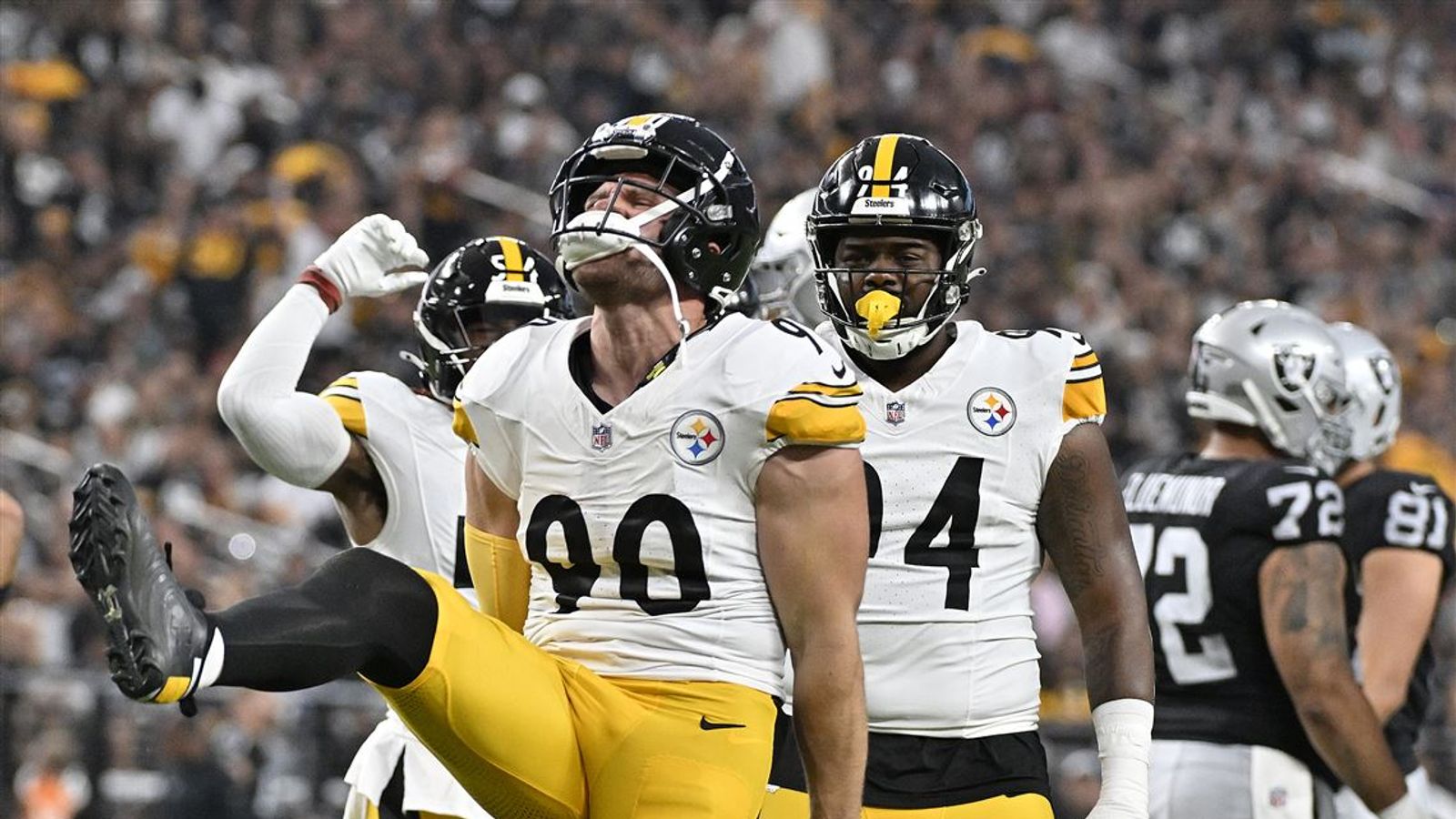 Steelers' TJ Watt Quickly Deemed To Be Better Than Myles Garrett By