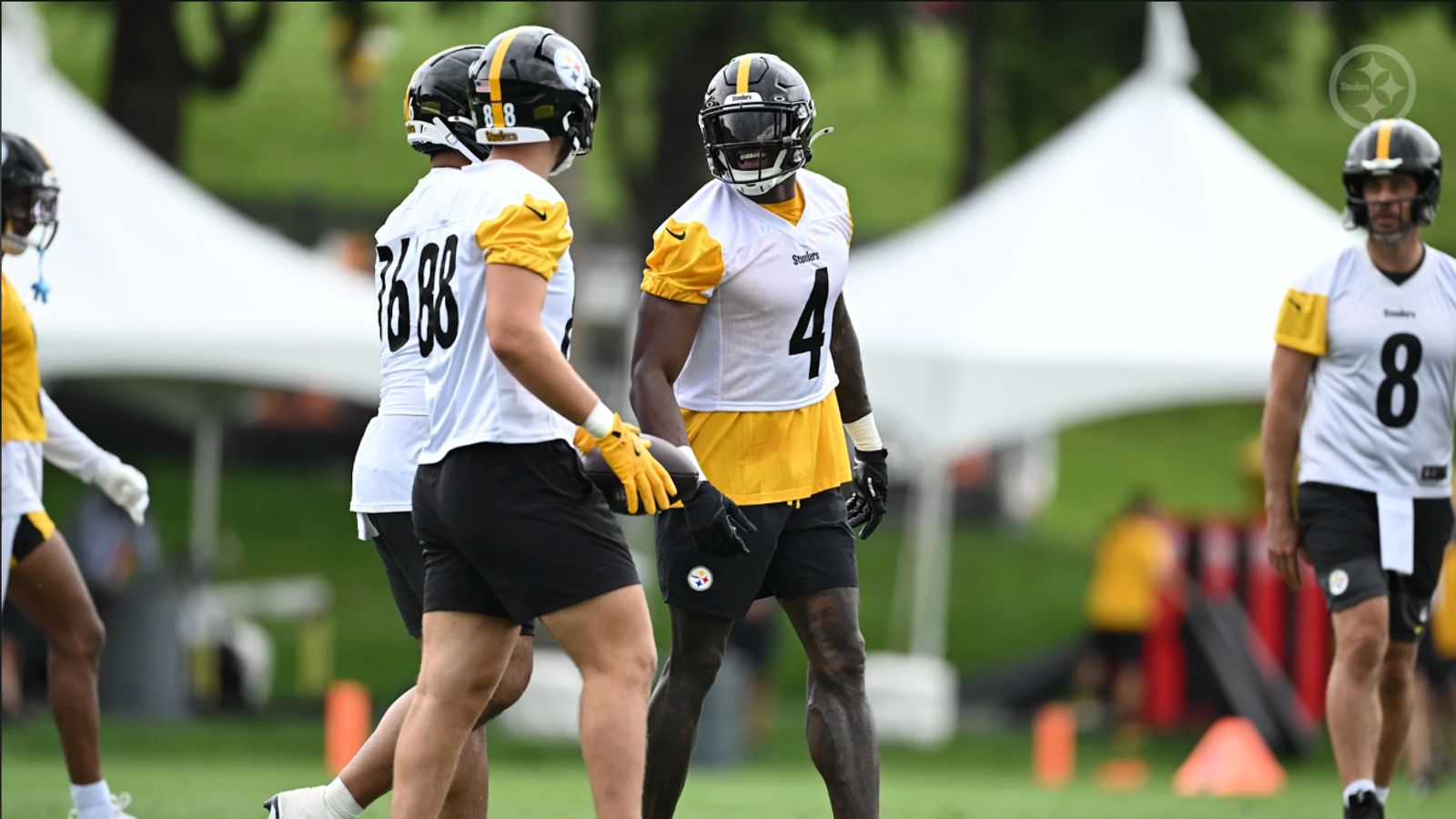 Steelers Finally Seeing Improved Connection Between Aaron Rodgers And DK Metcalf (Steelers News). Photo by Jordan Perez / Pittsburgh Steelers