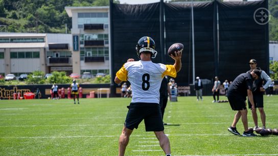 Steelers Fans Get Promising Update On The Offense After Conversation Between Aaron Rodgers And Calvin Austin III. Photo by Taylor Ollason / Pittsburgh Steelers