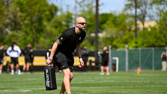 Steelers’ Zach Azzanni Is Confident He Can Fix The Wide Receiver Issues: “I Know What Works” (Steelers News)