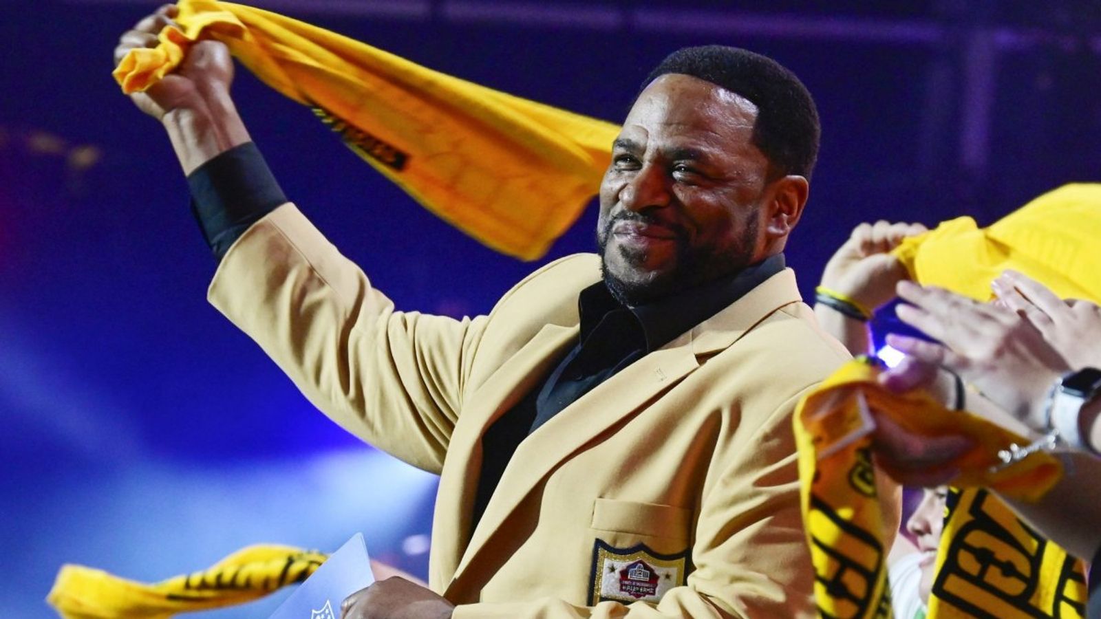 Jerome Bettis Sparks Big Controversy After Claiming The Steelers "Let Down" Mike Tomlin (Steelers News). Photo by Archie Carpenter / UPI