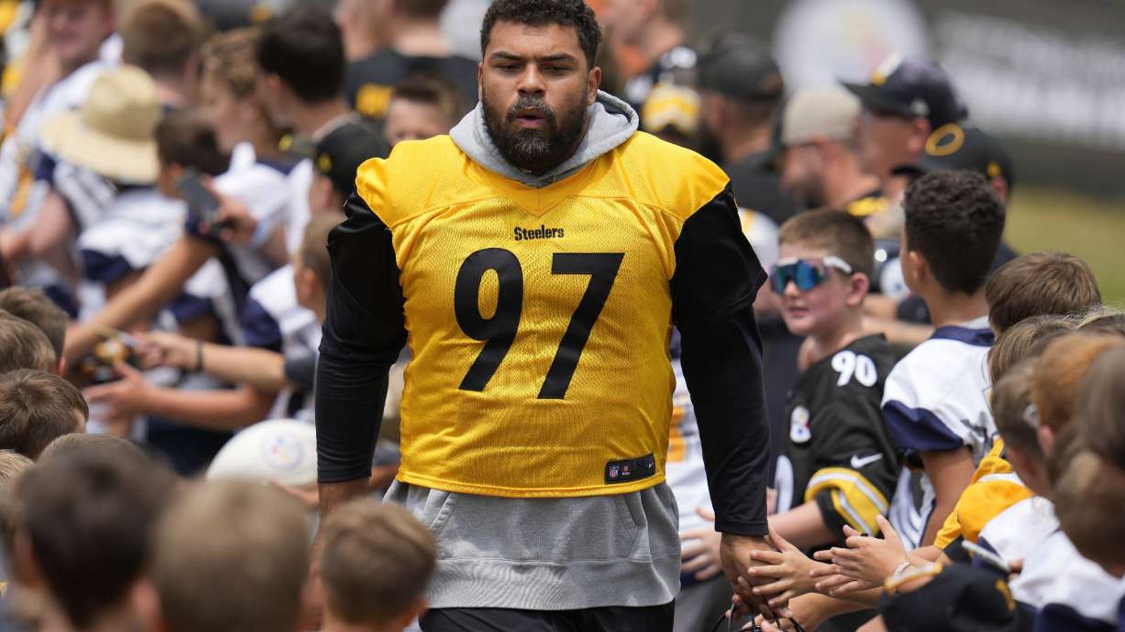 Steelers' Cam Heyward Issues Warning To Fans About The NFL Draft: "This Is A PSA" (Steelers News). Photo by Gene J. Puskar / AP Photo
