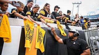 Steelers Giving A Raise To Cam Heyward Could Create A Big Problem For Pittsburgh In The Near Future (Steelers News). Photo by Karl Roser / Pittsburgh Steelers