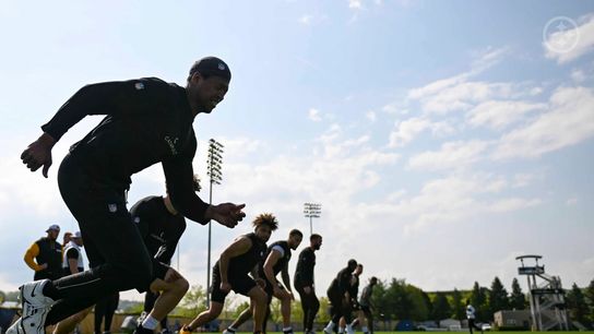 Steelers Tight End Suffers Brutal Season Ending Injury During OTAs. Photo by Alysa Rubin / Pittsburgh Steelers