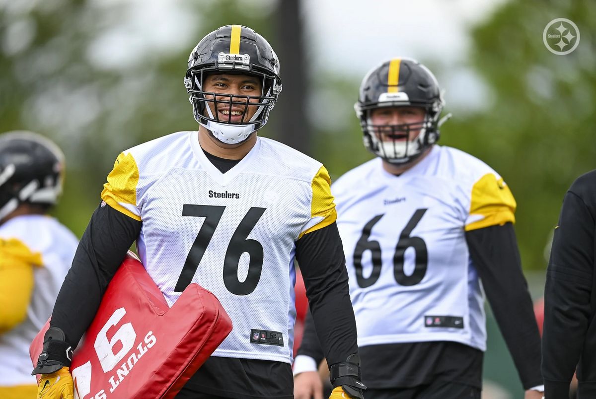 Steelers Troy Fautanu and Mason McCormick
