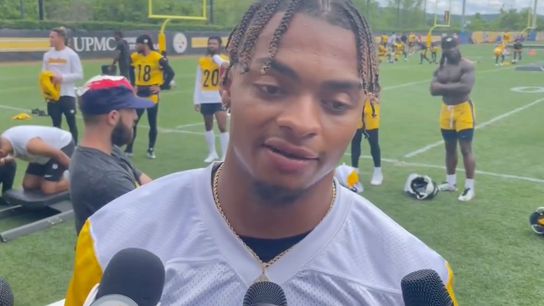 Steelers’ Justin Fields Admits Russell Wilson Has Been A Powerful Leader (Steelers News)