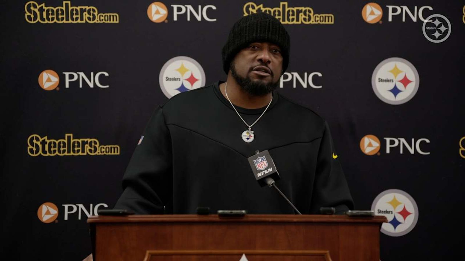 Steelers' Mike Tomlin Once Had An Extremely Blunt Response During Heated Mike Wallace Exchange (Steelers News). Photo by Steelers.com