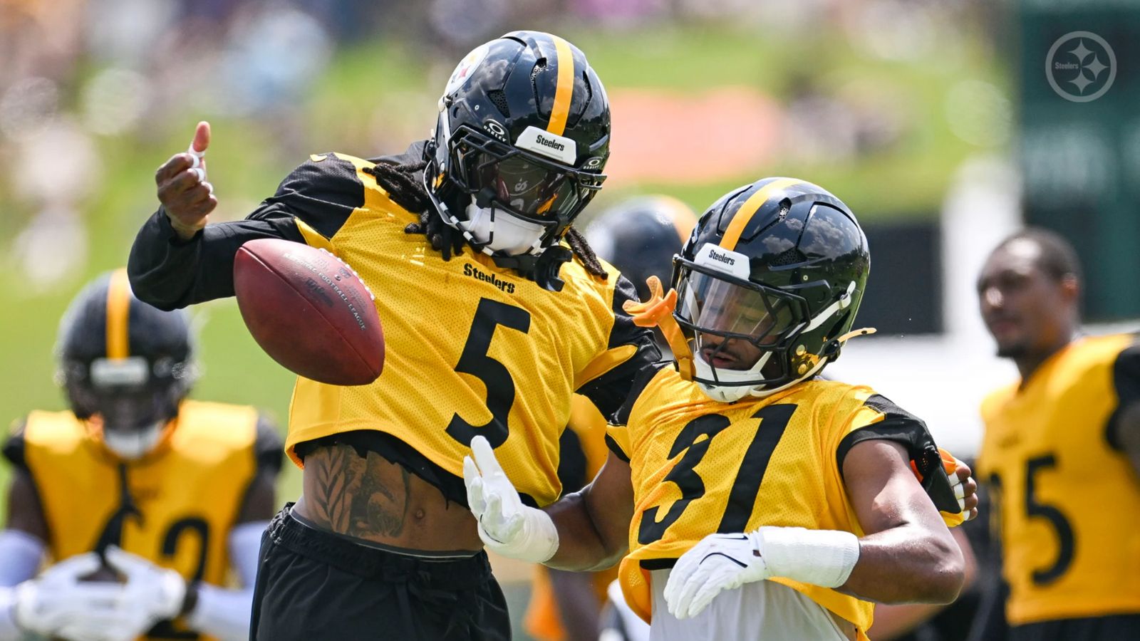 Steelers' Mike Tomlin Steps In To Shut Down Joey Porter Jr.'s Brazen Confidence In Talk With Jalen Ramsey (Steelers News). Photo by Alysa Rubin / Pittsburgh Steelers