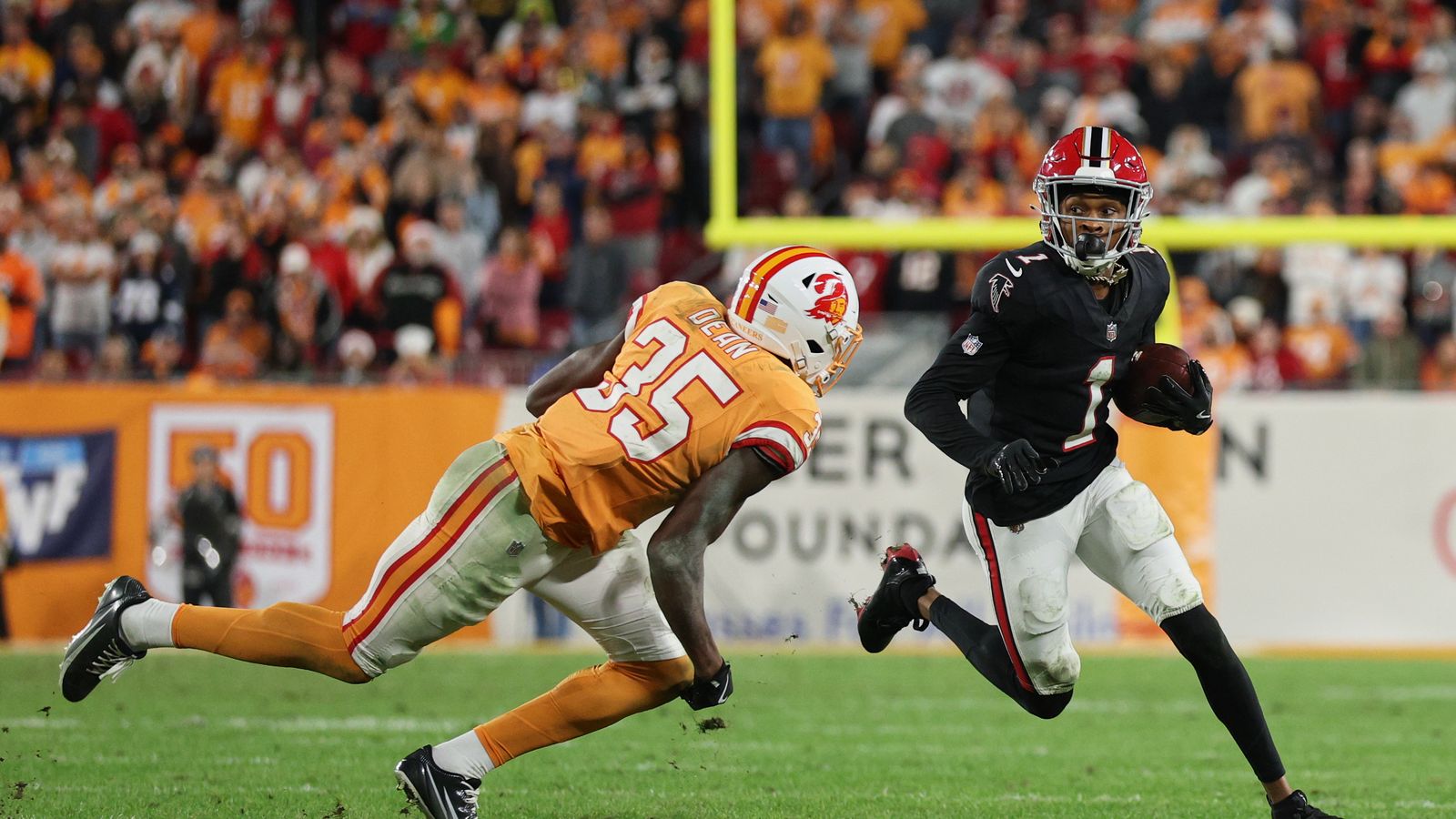 Steelers Big Addition Of Jamel Dean Gives Clarity To Defensive Plans (Steelers News). Photo by Barry Reeger / Imagn Images