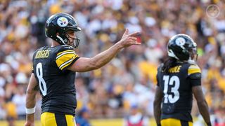 Mike McCarthy Gives Clear Answer As Steelers Address Aaron Rodgers' Deep-Ball Comments (Steelers News). Photo by Jared Wickerham / Pittsburgh Steelers 