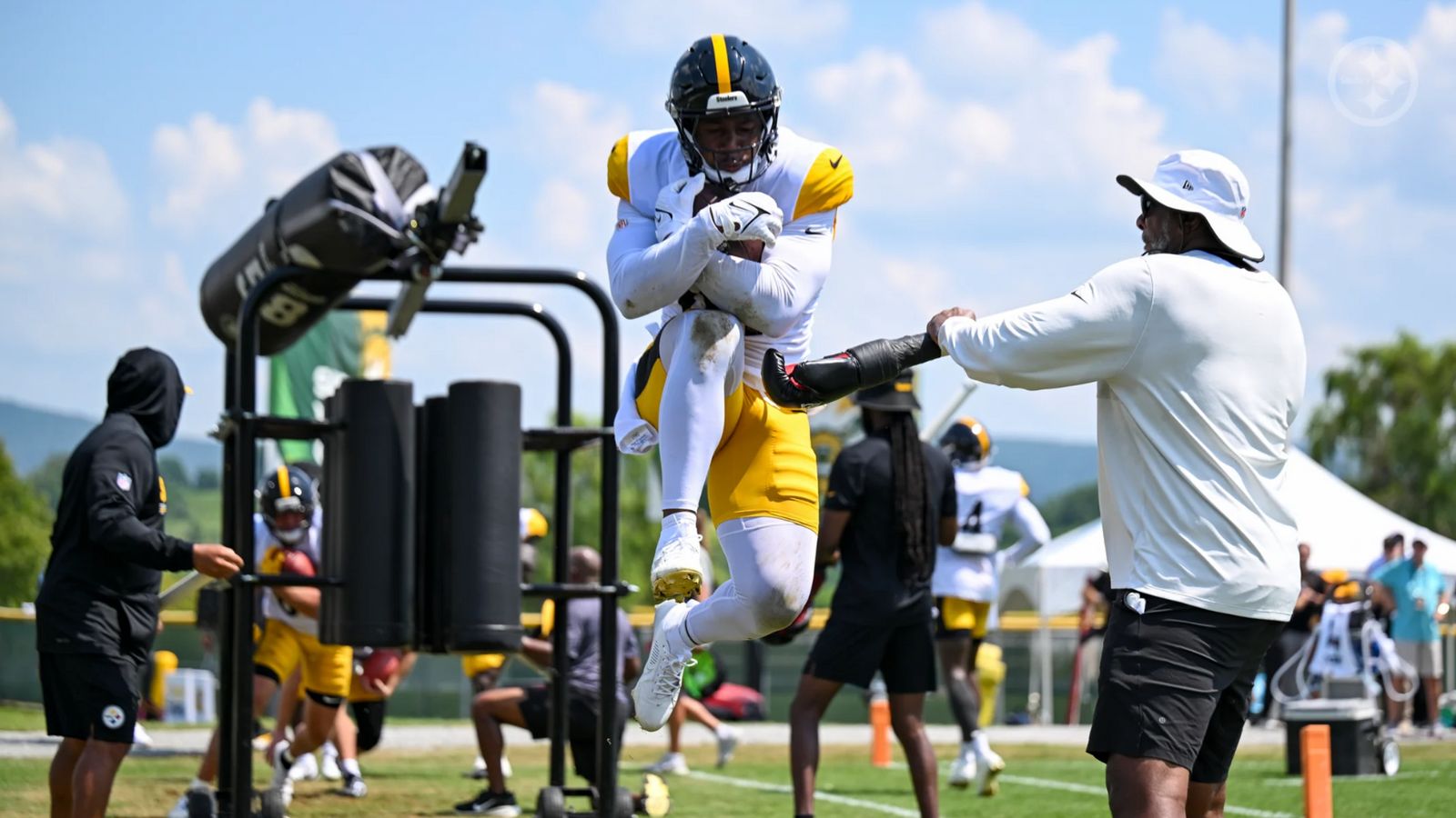 Two New Steelers Scrap At Training Camp After Physical 1 On 1 Drill (Steelers News). Photo by Karl Roser / Pittsburgh Steelers