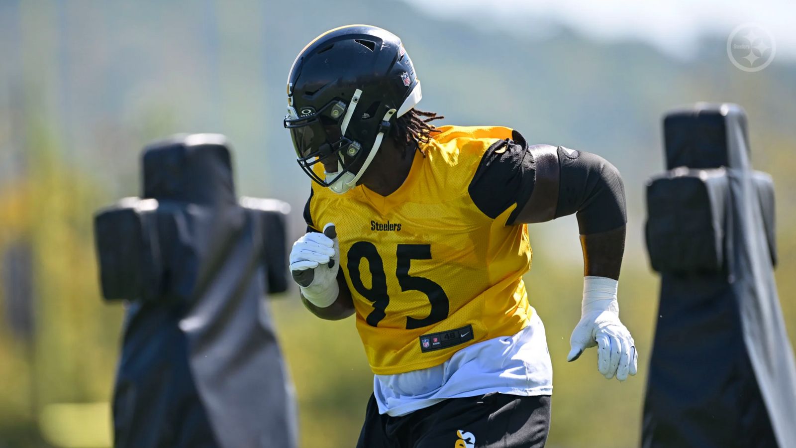Steelers' Keeanu Benton Offers Direct Statement On His Disappointing Start To 2025 Campaign (Steelers News). Photo by Alysa Rubin / Pittsburgh Steelers