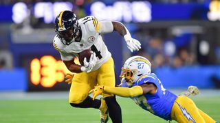 Steelers' Surprising Reason For Passing On A New Deal For Team MVP Kenneth Gainwell Uncovered (Steelers News). Photo by Gary A. Vasquez / Imagn Images