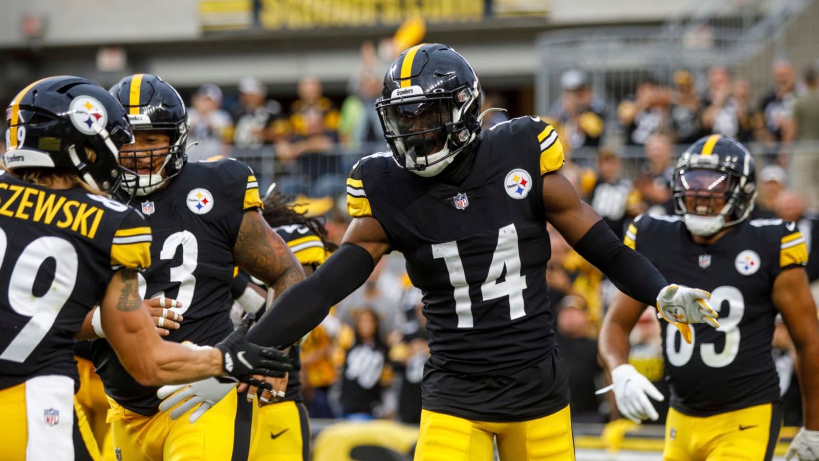 Steelers' Pickens' High School Teammate Could Be A Masterclass