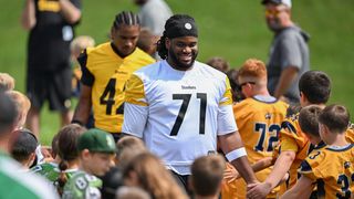 Steelers Rookie Max Iheanachor Earns Rare Review From 2x Super Bowl Champion (Steelers News). Photo by  Barry Reeger / Imagn Images