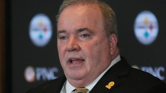 Steelers' Mike McCarthy Delivers Bold Message To His New Locker Room. Photo by Gene J. Puskar / AP Photo