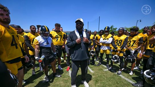 Steelers Head Coach Mike Tomlin and his squad at the end of minicamp. Steelers Head Coach Mike Tomlin and his squad at the end of minicamp.