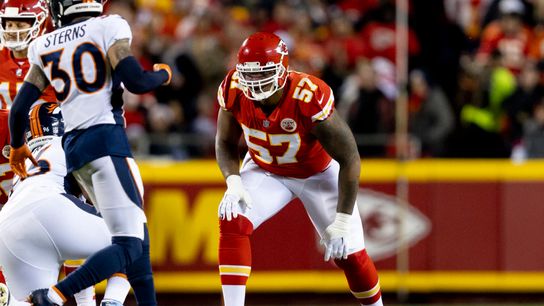 Former Chiefs offensive lineman, Orlando Brown Jr. (#57) plans to sign with the Cincinnati Bengals. | Photo Credit: Michael Owens / Getty Images Steelers Chiefs Orlando Brown