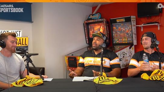 Steelers' Kenny Pickett On Big New 2023 Helmet "I Just Wear It"  (Kenny Pickett News)