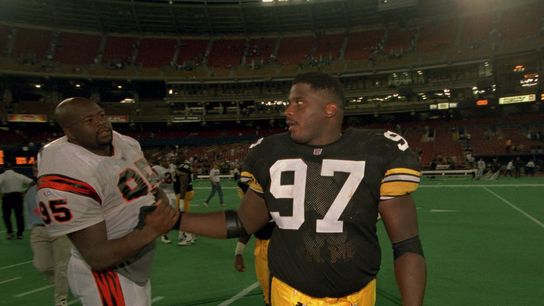 Steelers' Ray Seals Steelers' Ray Seals