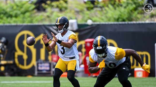 Steelers' Russell Wilson Steelers' Russell Wilson Darnell Washington