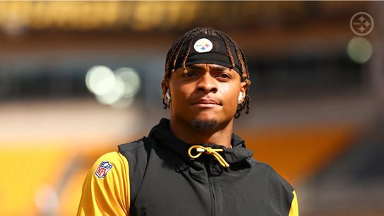 Ryan Clark Believes Steelers' Mike Tomlin Seriously Needs To Name Justin Fields QB1  (Steelers News)
