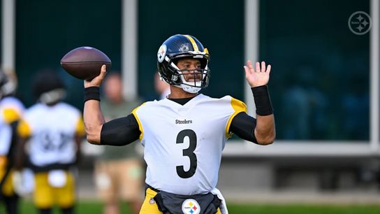 Steelers' Justin Fields' Unique Talent "Works In His Favor" Over Russell Wilson (Steelers News)