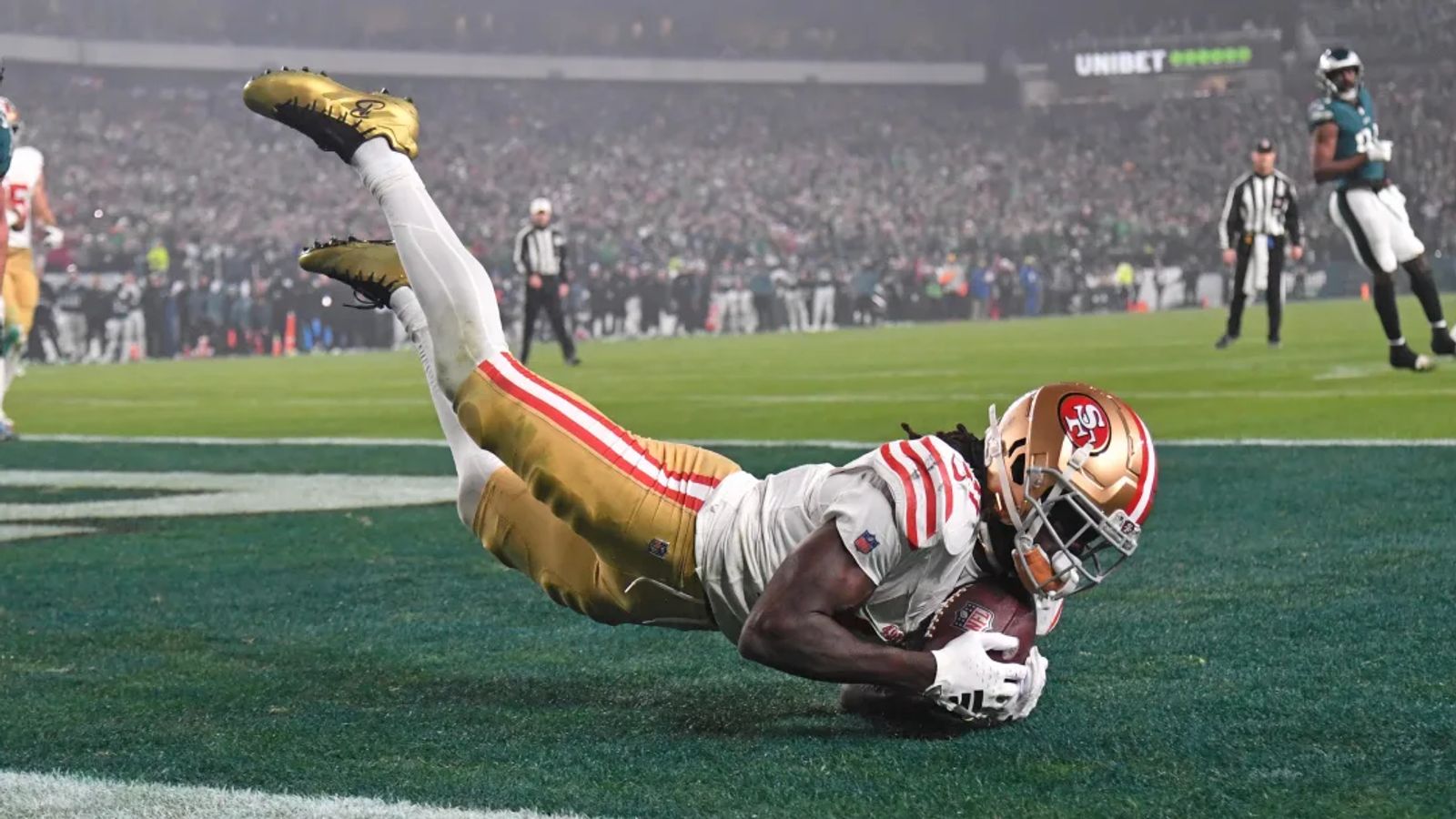 7Round 2024 NFL Mock Draft Veteran Trades Galore, Including Justin Fields to Steelers, Brandon