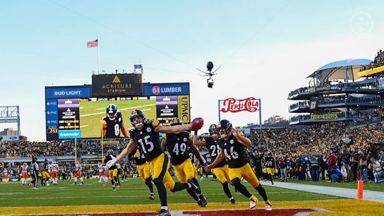 Steelers Re-Sign Special Teams Ace Ben Skowronek To New Deal In Free Agency (Steelers News)