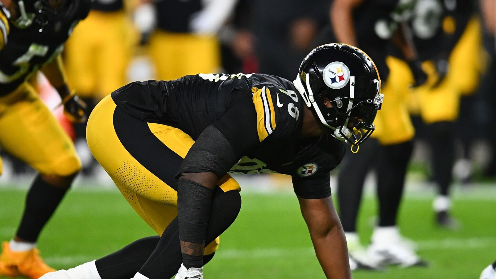 Steelers Get Bad Injury News On DeMarvin Leal