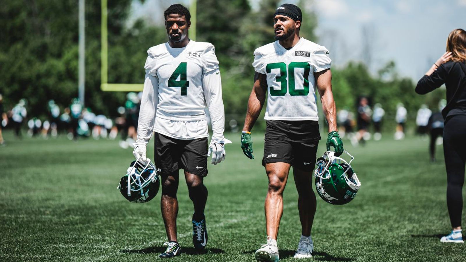 Steelers Get Promising News On Jets' Top CBs Dealing With Injuries