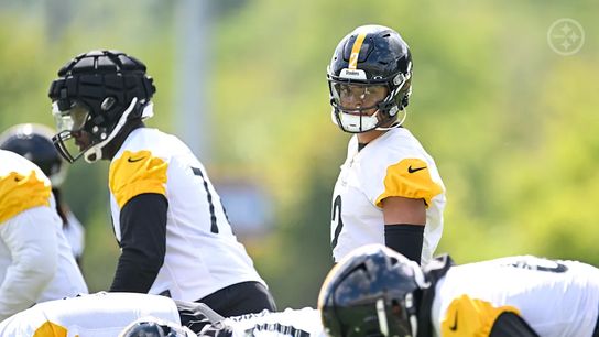 Steelers offense and Justin Fields during practice before a Week 3 matchup in 2024. Steelers offense and Justin Fields during practice before a Week 3 matchup in 2024.