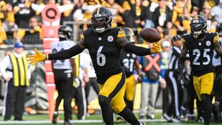 Steelers' Patrick Queen Unfortunately Made His Mother Upset After Big Play Against Ravens (Steelers News). Photo by Taylor Ollason / Pittsburgh Steelers
